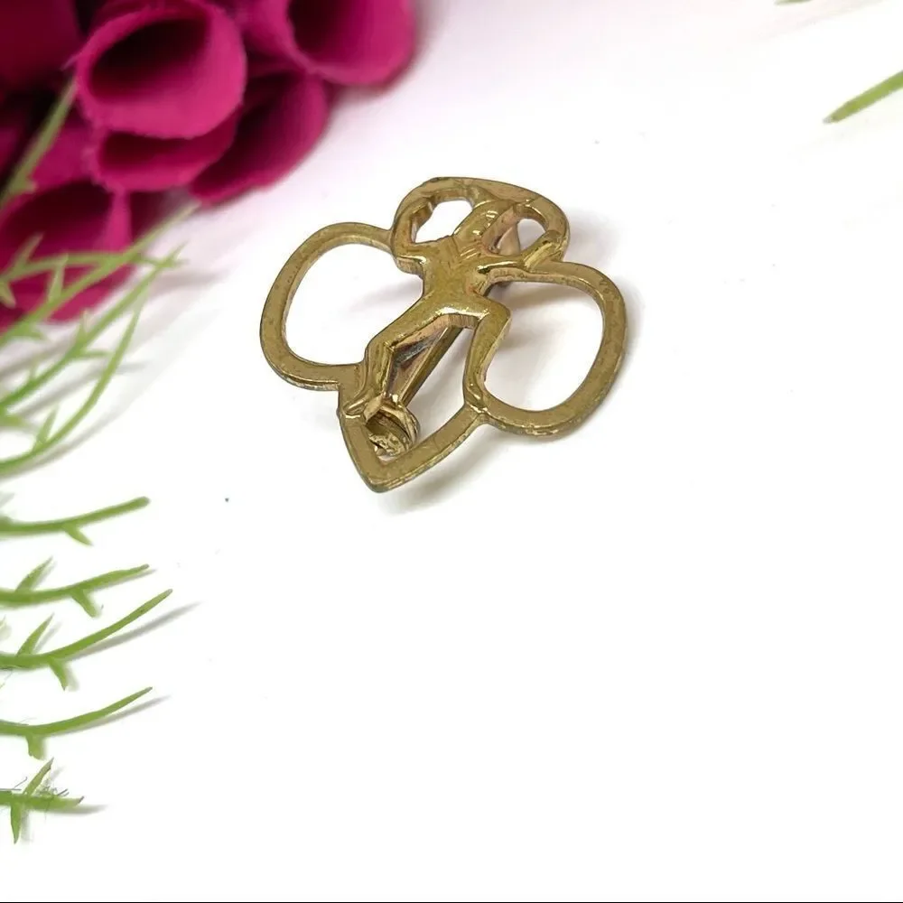 VINTAGE⚜️Brownie Dancing Jester Dainty Golden Pin